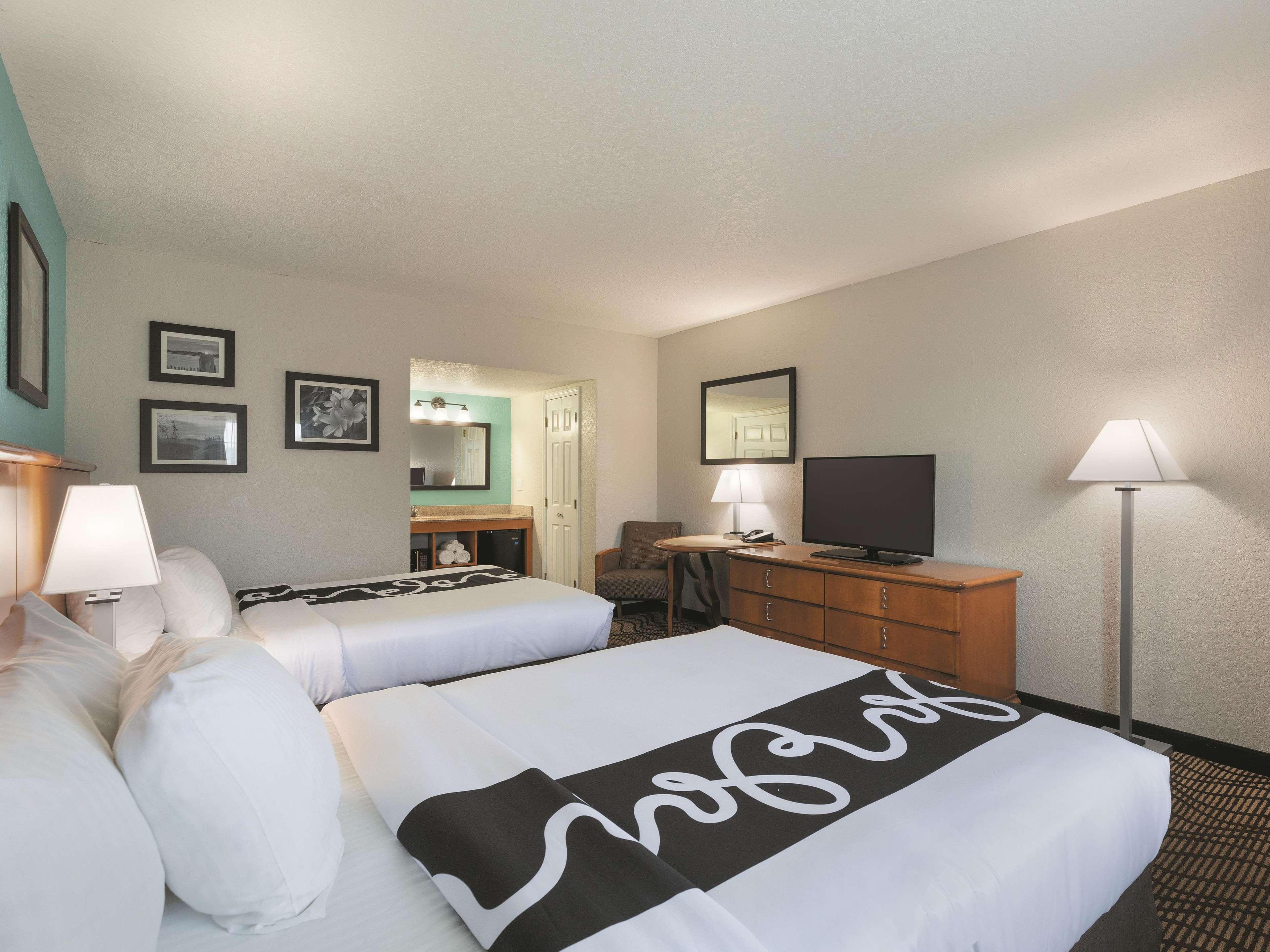La Quinta Inn By Wyndham Cocoa Beach-Port Canaveral Eksteriør billede