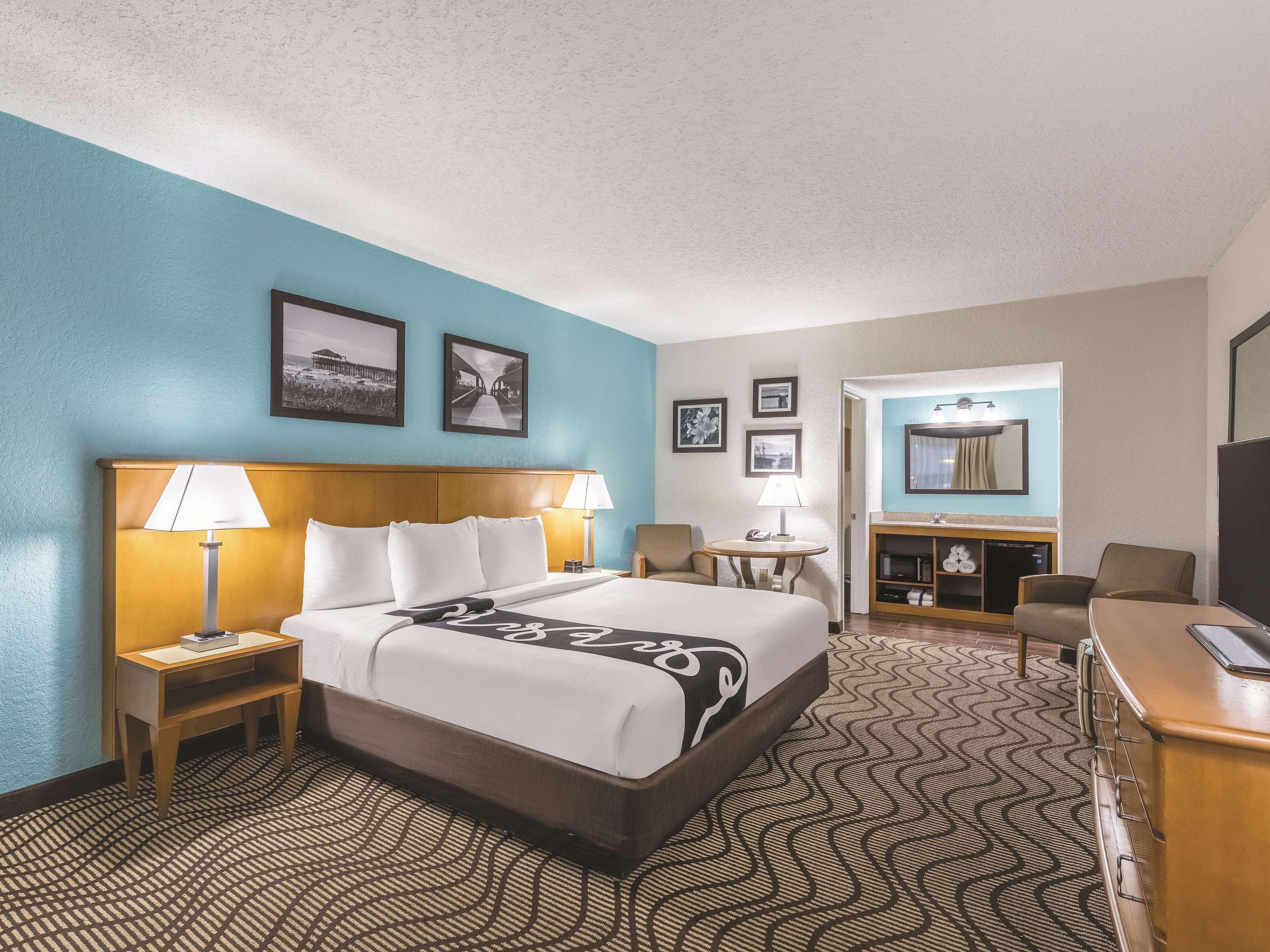 La Quinta Inn By Wyndham Cocoa Beach-Port Canaveral Eksteriør billede