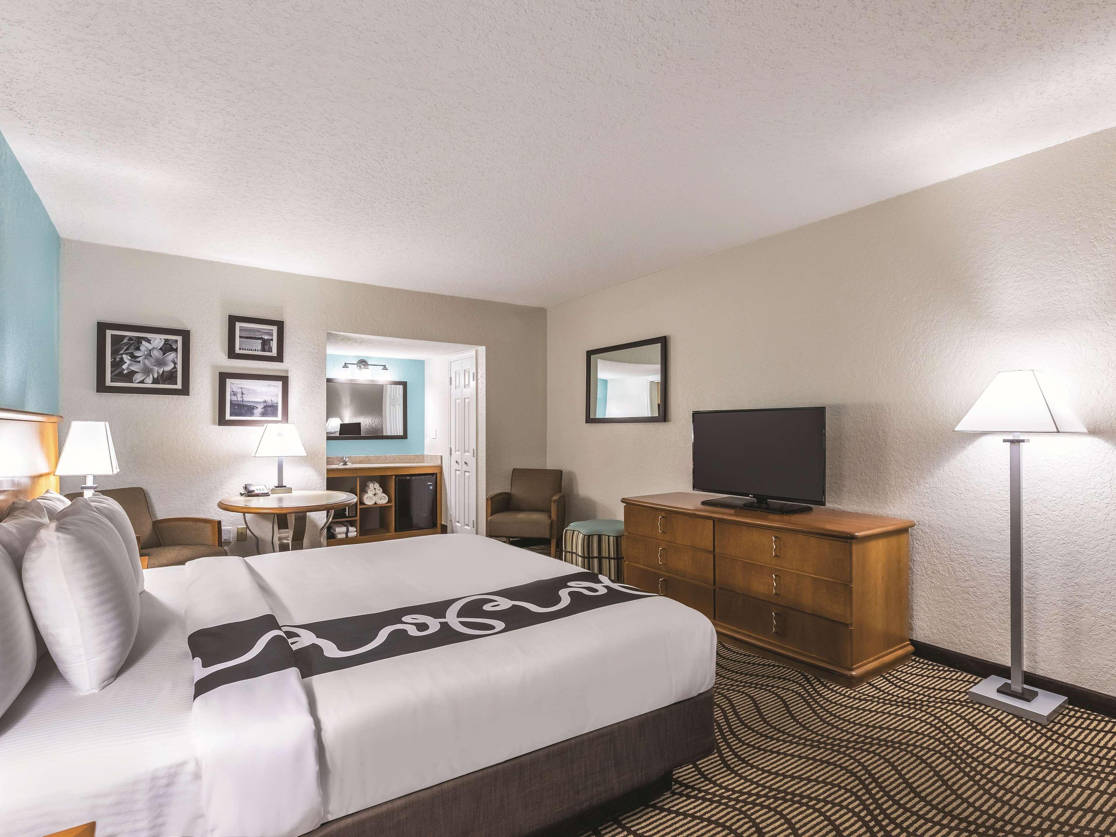 La Quinta Inn By Wyndham Cocoa Beach-Port Canaveral Eksteriør billede