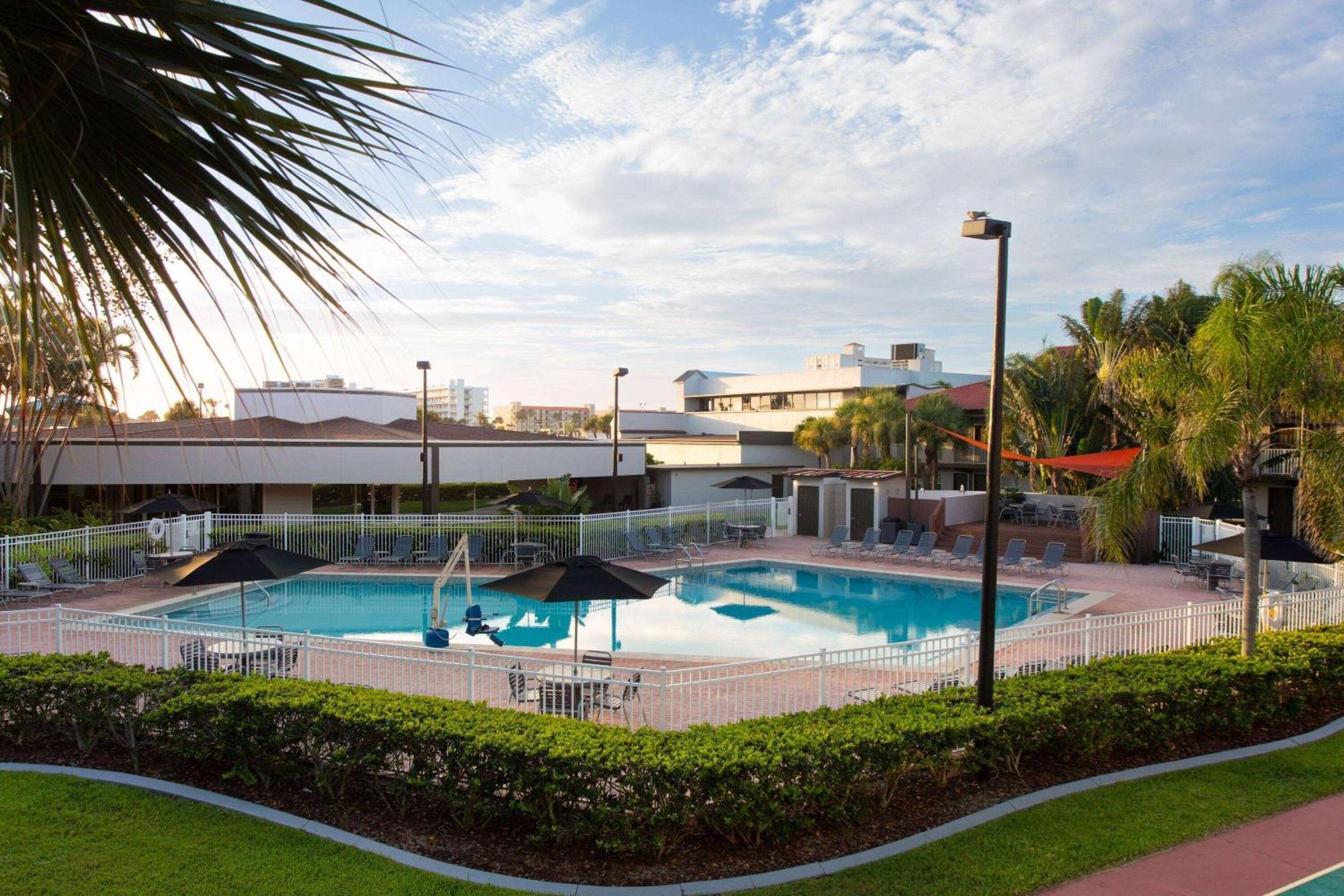 La Quinta Inn By Wyndham Cocoa Beach-Port Canaveral Eksteriør billede