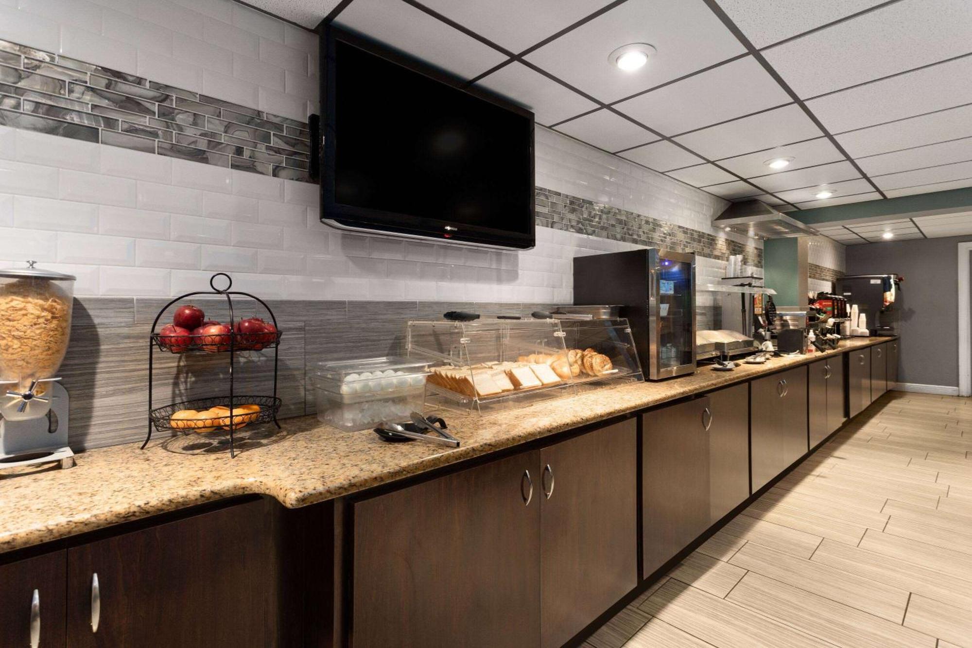 La Quinta Inn By Wyndham Cocoa Beach-Port Canaveral Eksteriør billede