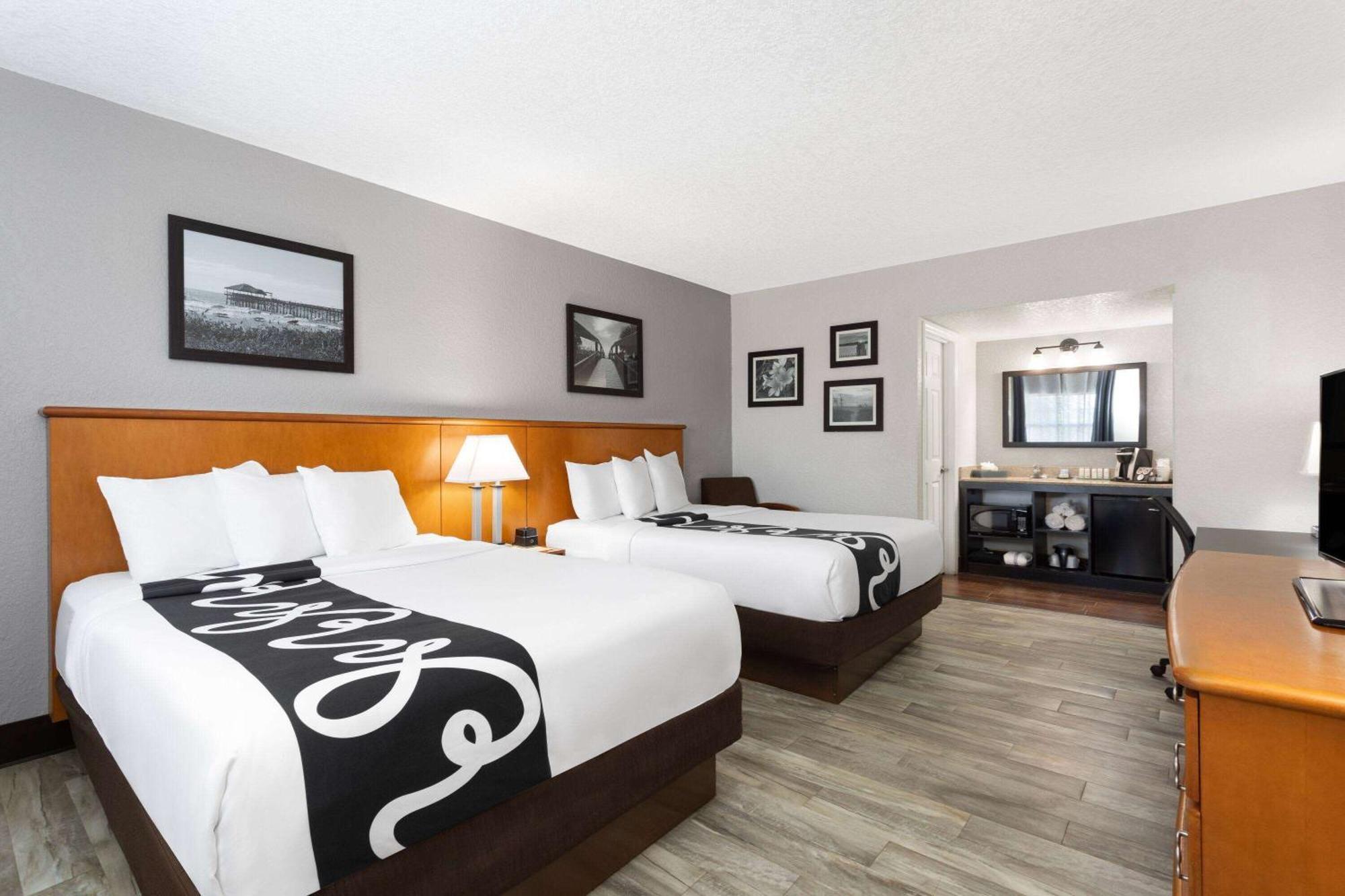 La Quinta Inn By Wyndham Cocoa Beach-Port Canaveral Eksteriør billede